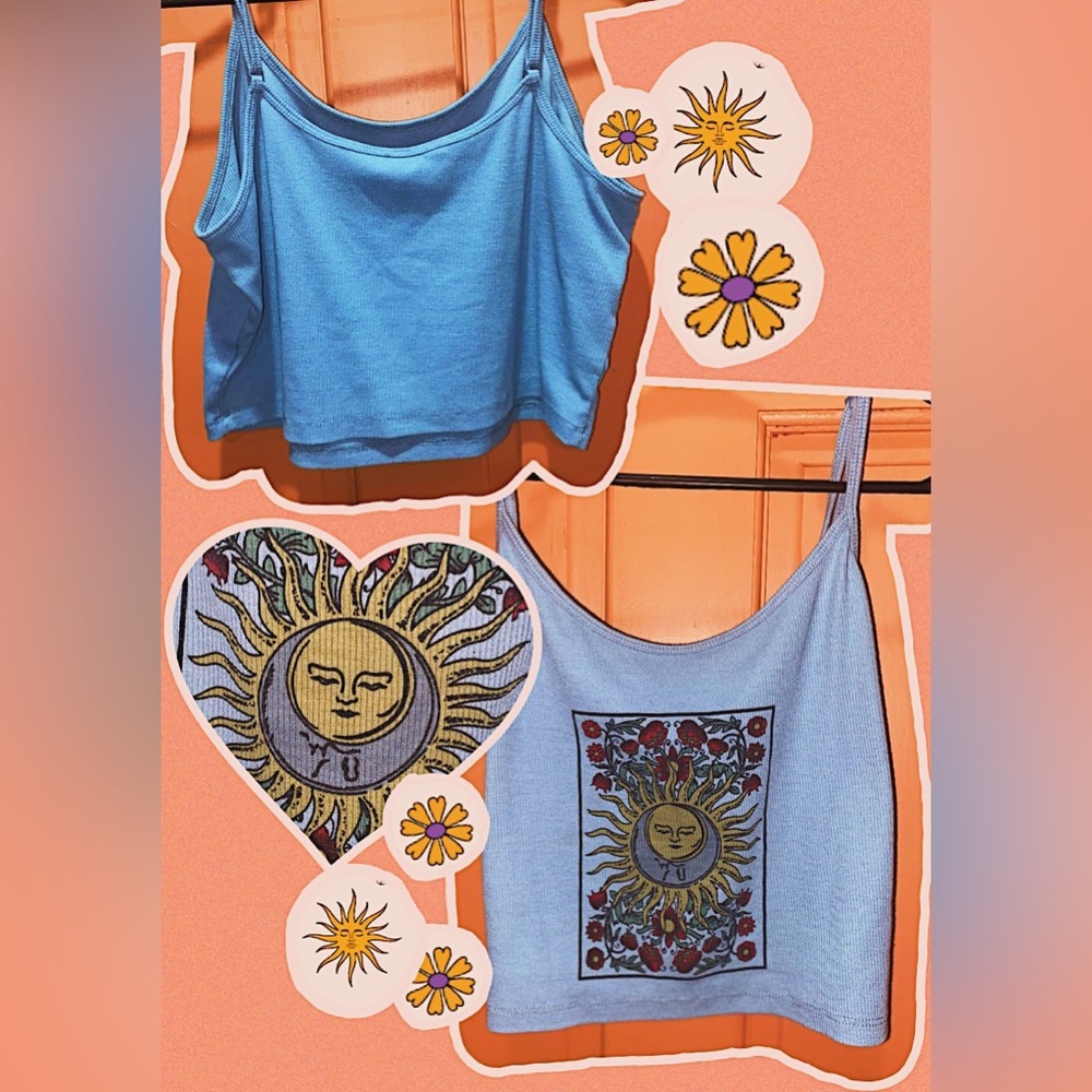 Blue graphic Sun & moon cropped tank top